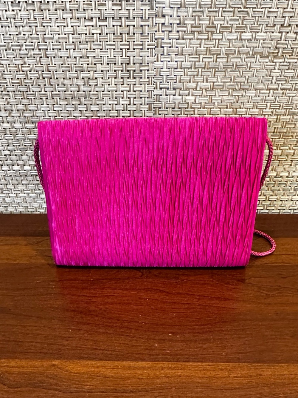 VTG 1980s-90s Carla Marchi Fuchsia Hot Pink Crinkle Pleat Satin Evening Bag - Picture 7 of 10